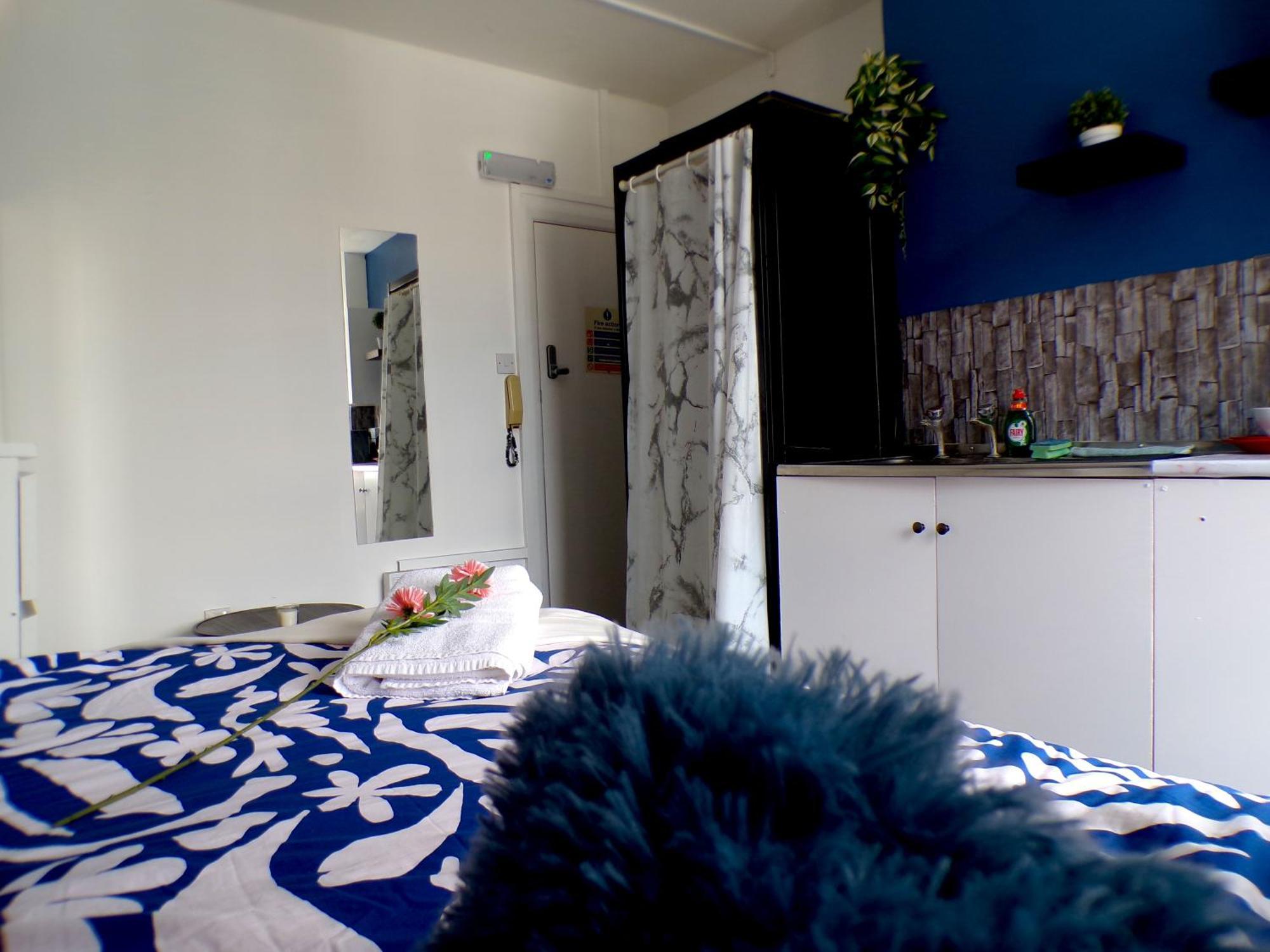 West Kensington - Santorini Apartments London Bagian luar foto
