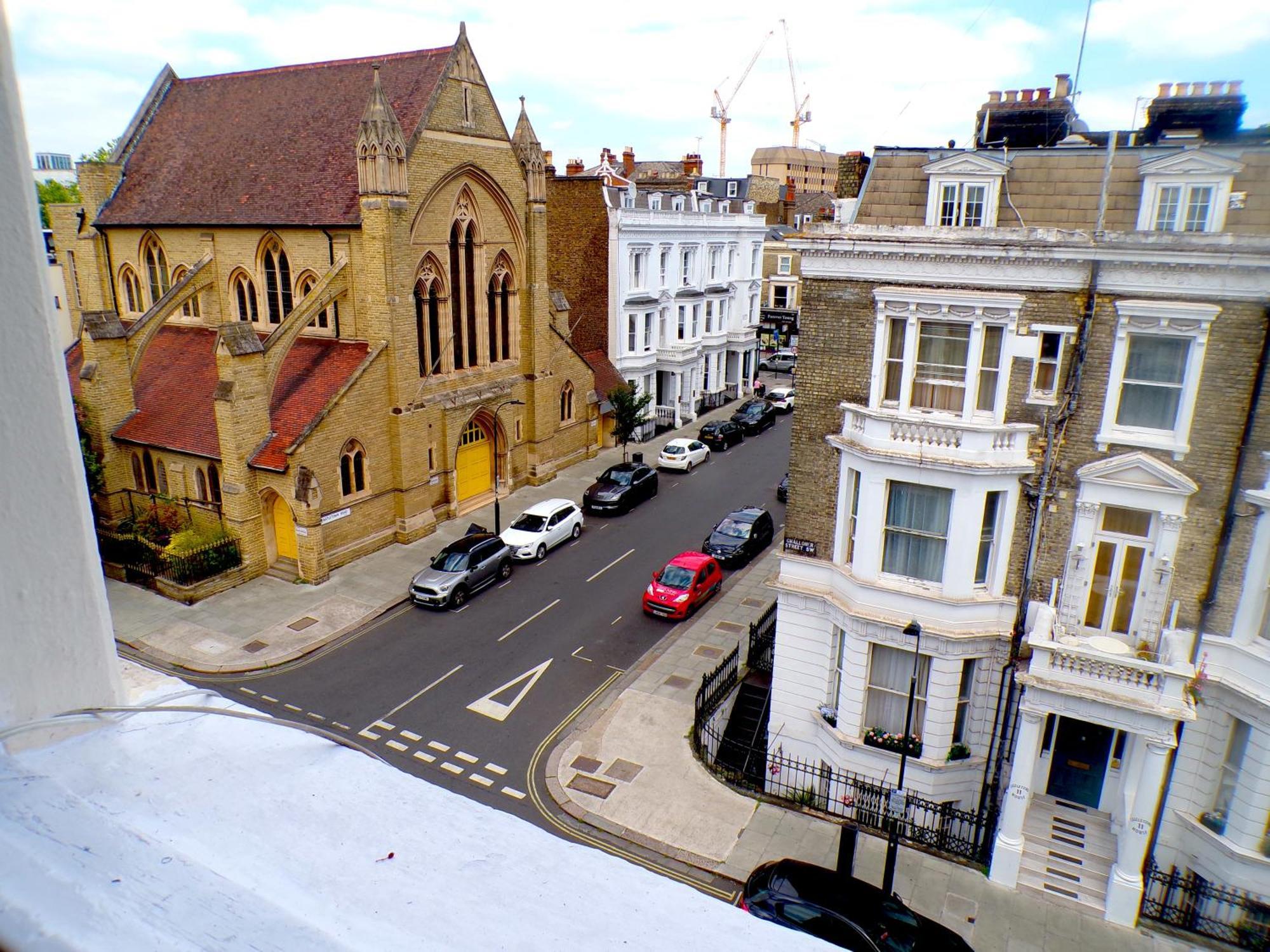 West Kensington - Santorini Apartments London Bagian luar foto